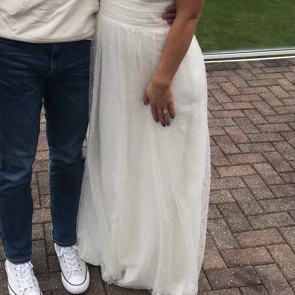 White sequined, one shoulder gown - Picture 4 of 13